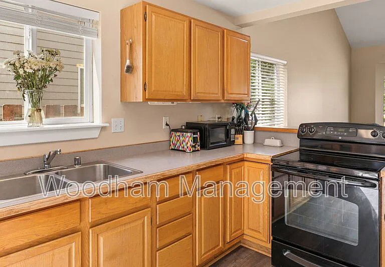 306 Golden Valley Dr — Photo 15