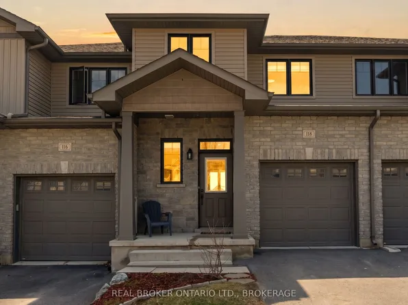 118 Simurda Ct, Loyalist, ON K7N 0A8