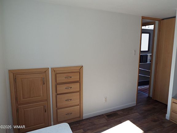 4th image of 2120 E Saddlebag Ln