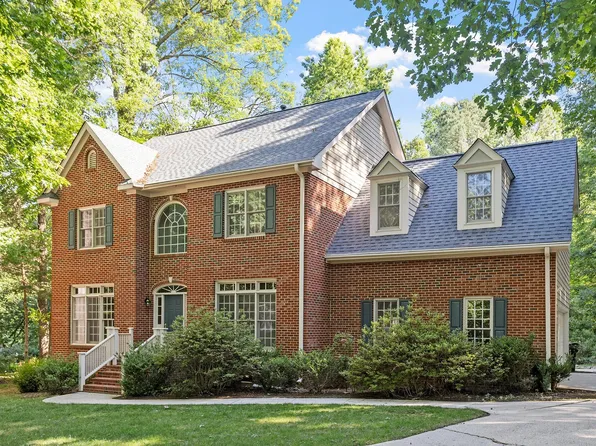 5824 Norwood Oaks Dr, Raleigh, NC 27614