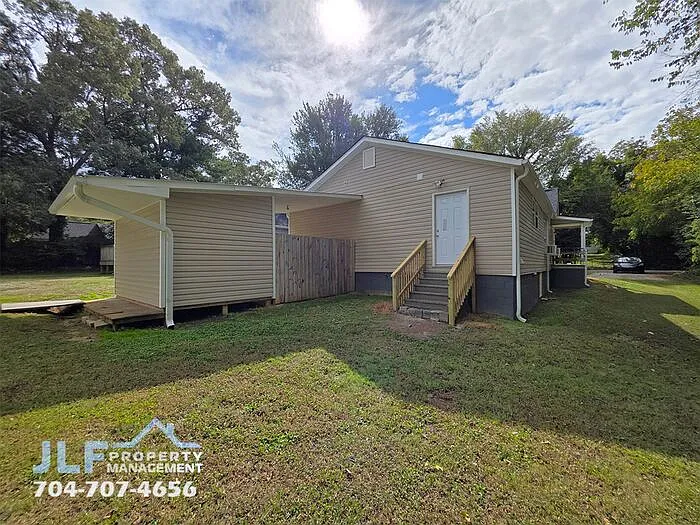1417 Oakshade Ave — Photo 12