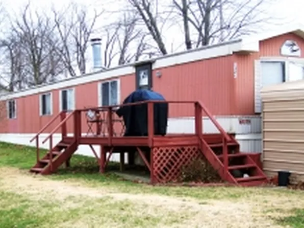 1424 S Washington St, Harrisburg, IL 62946