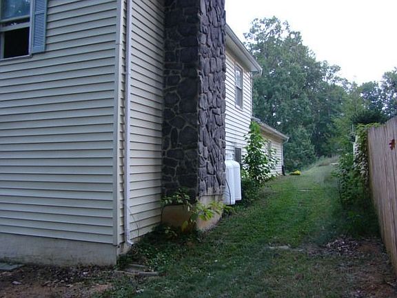 3rd image of 101 Coopers Ln