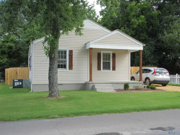 433 E Charlotte Ave, Scottsboro, AL 35768