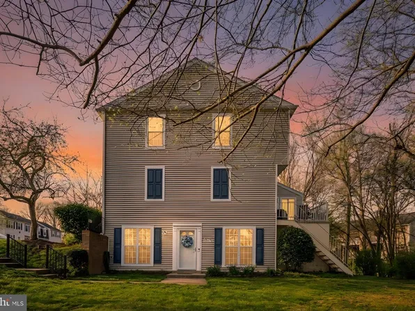 2835 Madeira Ct, Woodbridge, VA 22192