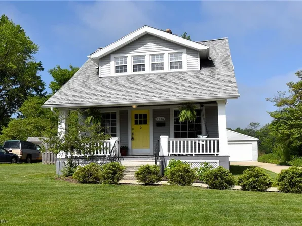 3136 W 142nd St, Cleveland, OH 44111
