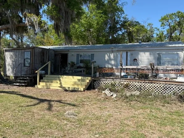 5393 140th St, Wellborn, FL 32094
