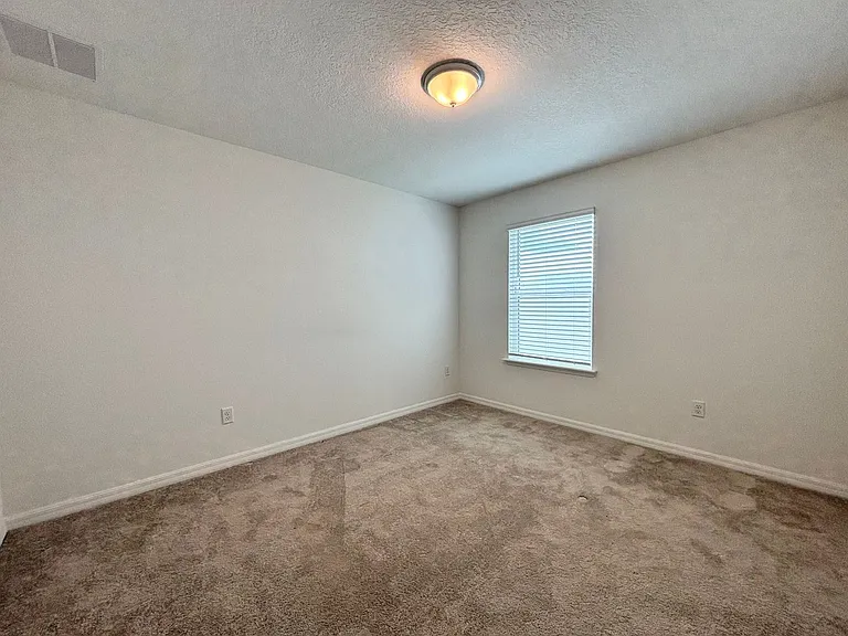 5597 Bullseye Cir — Photo 10