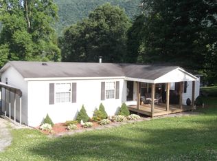 1712B Wildcat Rd, Big Stone Gap, VA 24219