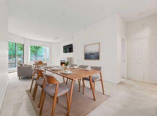 804 3rd Ave SW #104, Calgary, AB T2P 0G9