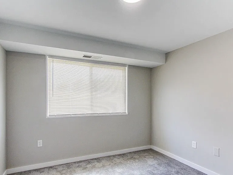 Henson Creek Apartment Homes — Photo 10