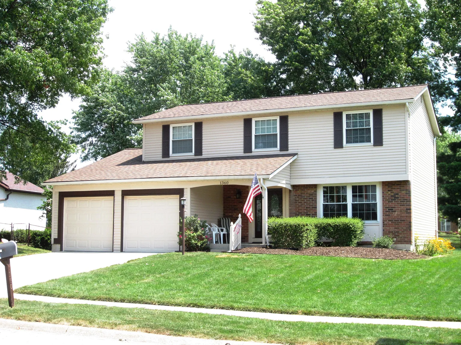 1360 Crestview St photo 1