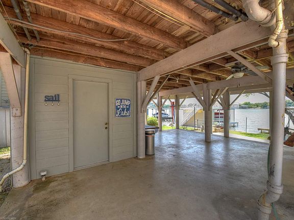 5th image of 320 Granite Shoals Ln