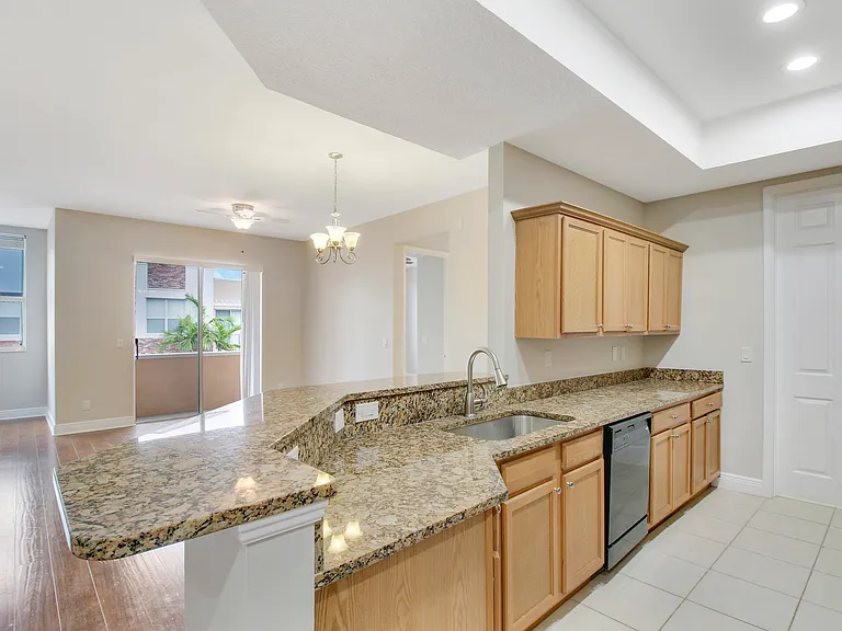 10440 SW Stephanie Way #4207 — Photo 7