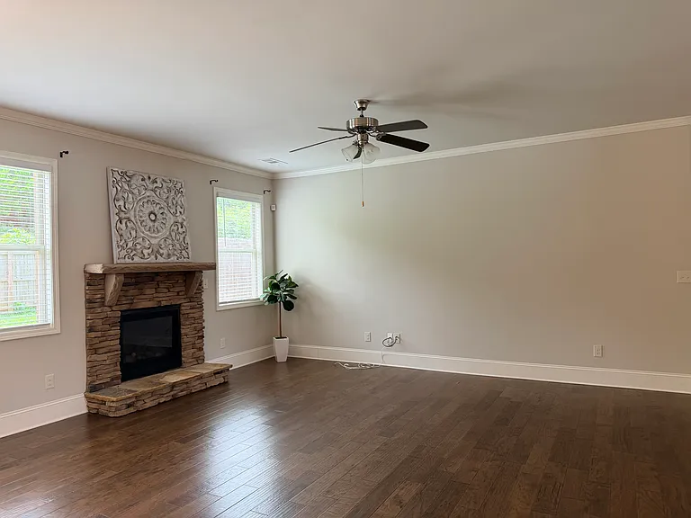 3830 Cordova Ln — Photo 11