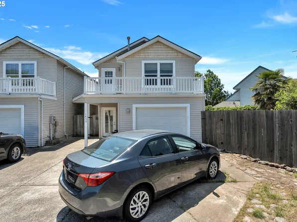 1455 NE Jessica Loop, Hillsboro, OR 97124