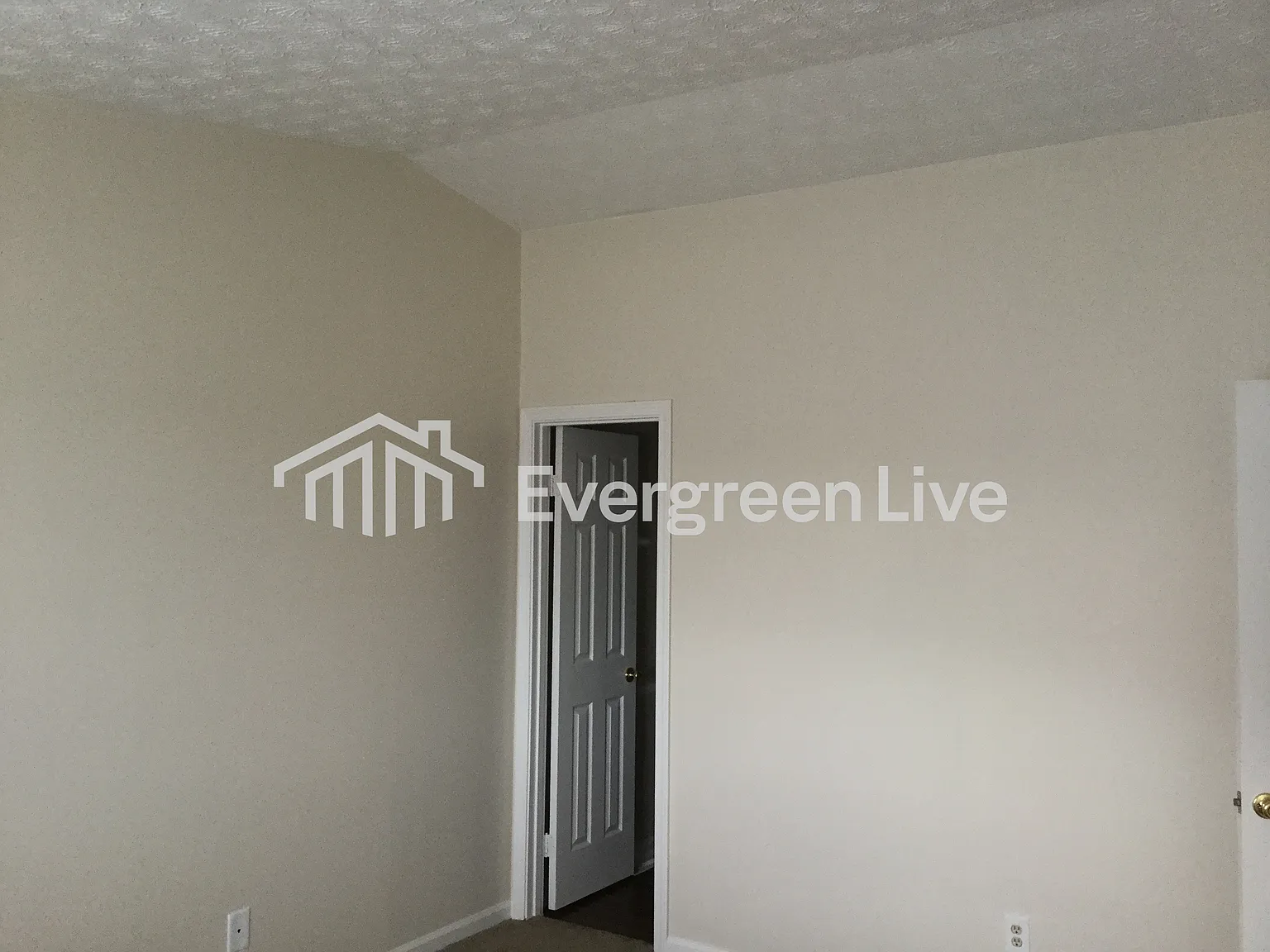 3 bed, 2.5 bath, 1440 sqft, $1,745 — Photo 4