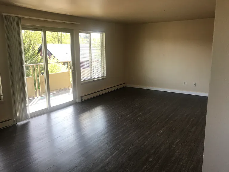 1216 Chestnut St SE #22 — Photo 8