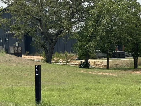 108 Baume Ct, Fredericksburg, TX 78624