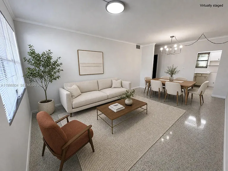 675 SW 7th Ave #11 — Photo 1
