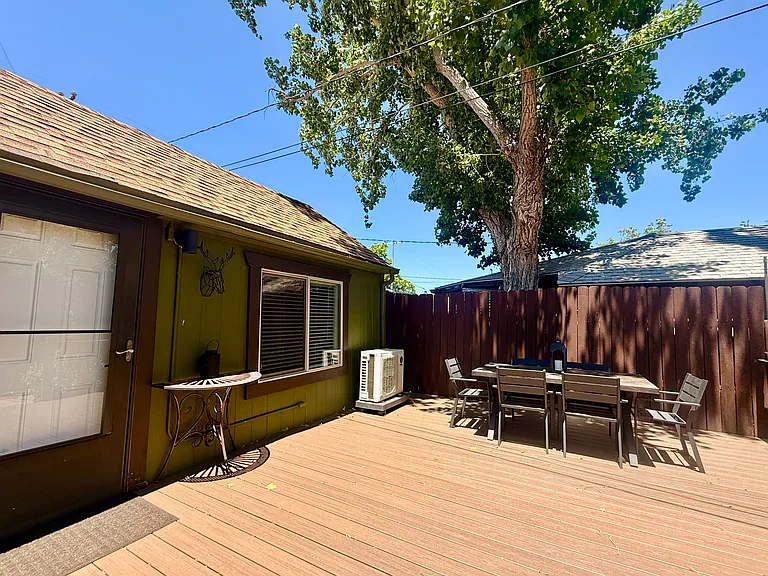 132 N Summit Ave — Photo 19