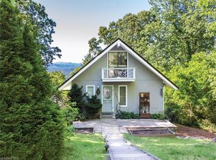 1010 Seven Springs Rd, Pisgah Forest, NC 28768