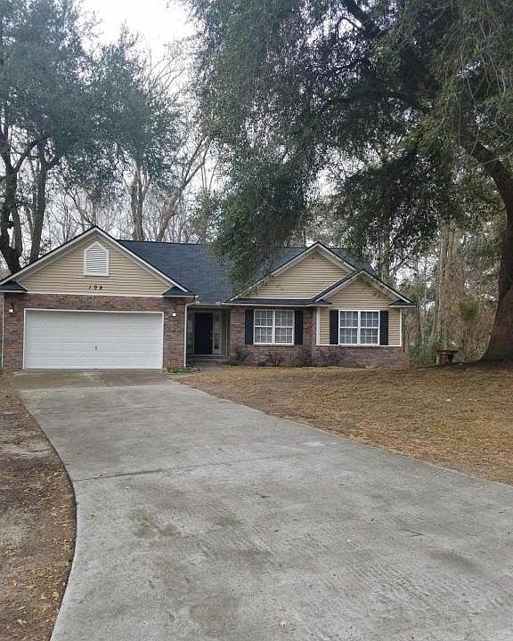 1st image of 108 Pelican Ln