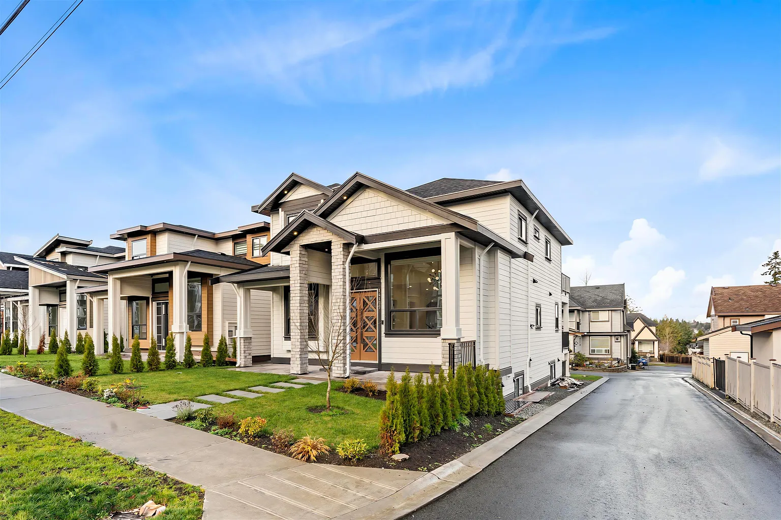 14165 60a Ave photo 1