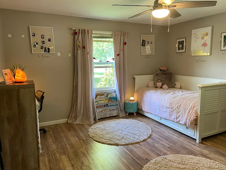 Second bedroom