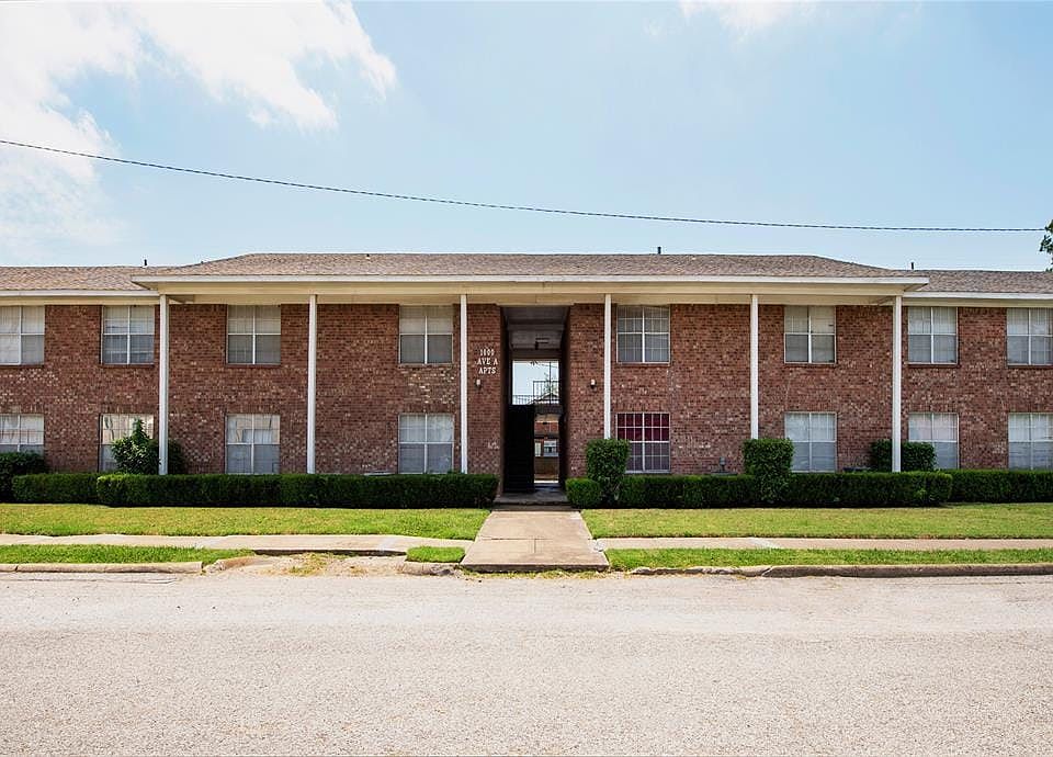 1st image of 1000 W Avenue A