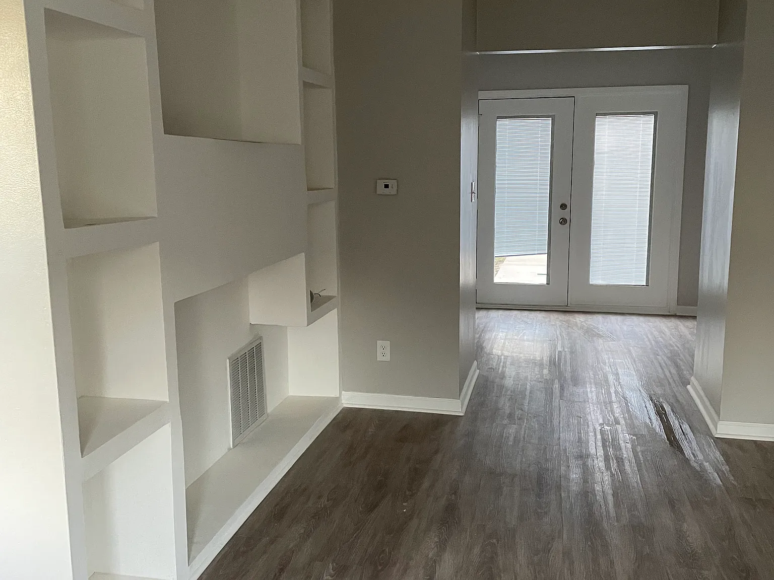 2 bed, 968 sqft, $1,400 — Photo 3