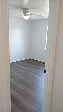 5th image of 317 Bailey Rd