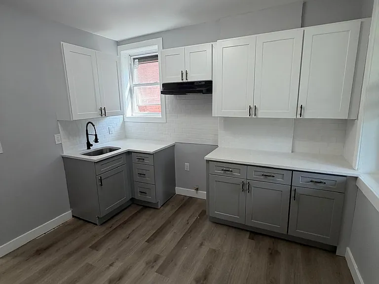 113 Elizabeth Ave #C — Photo 8