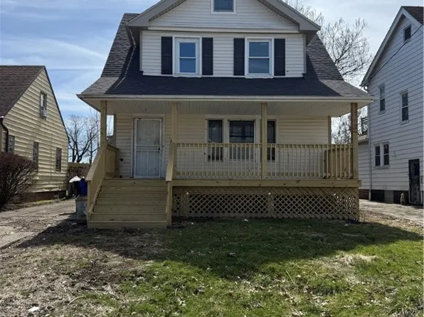 12808 Farringdon Ave, Cleveland, OH 44105