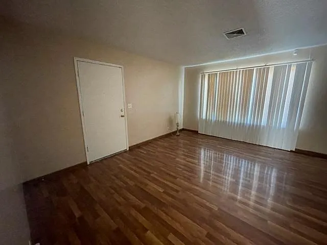4338 Planet Cir — Photo 8