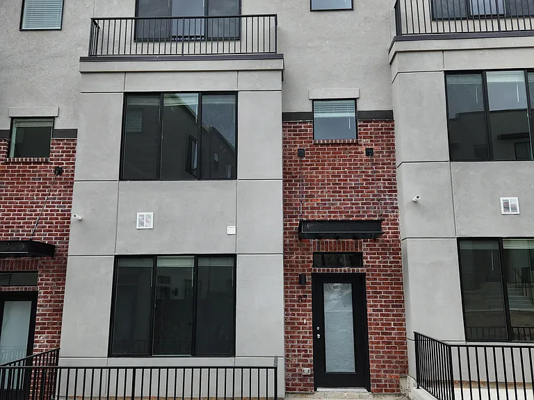 25 E Center St #87 — Photo 6