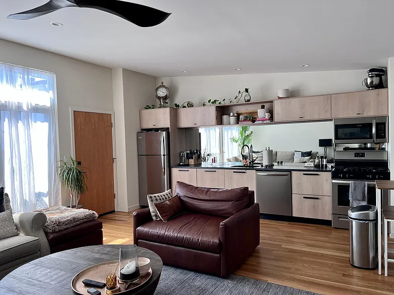 3801 W Fullerton Ave — Photo 8
