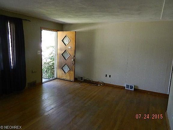 5th image of 3151 Estelle Ave