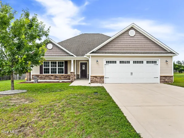 207 Long Neck Drive, Richlands, NC 28574