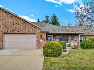 1574 East Gate DRIVE UNIT 2, Watertown, WI, 53094