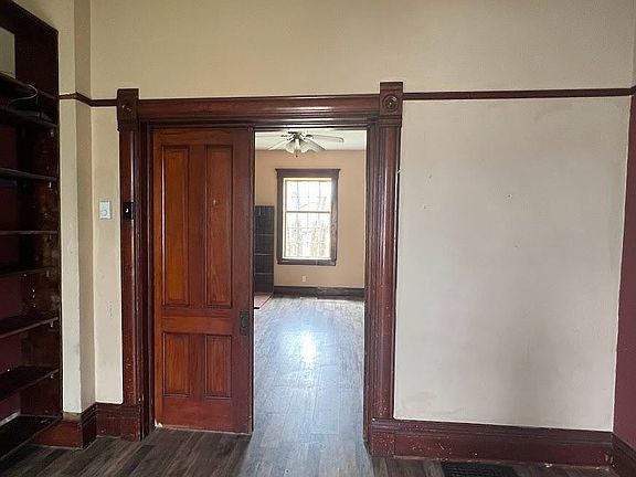 4th image of 620 Mill St #113