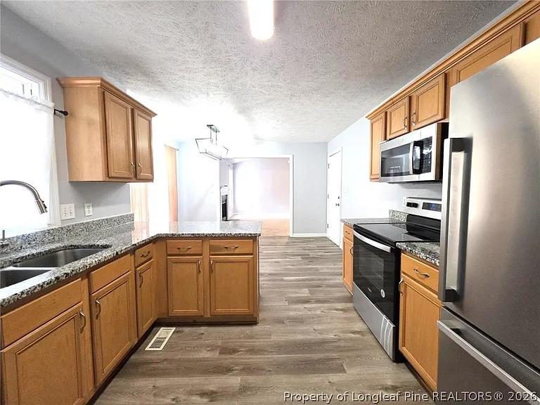 910 Foxhunt Ln — Photo 15