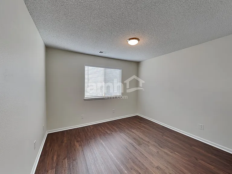 19506 E Bellisario Creek Dr — Photo 15