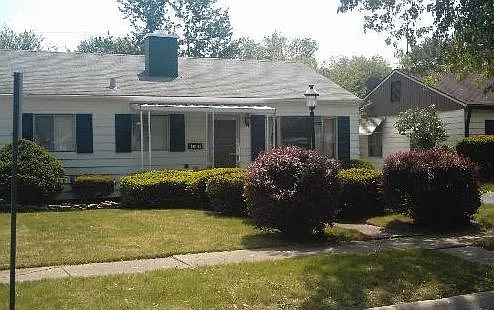 2407 Sunset Rd photo 1