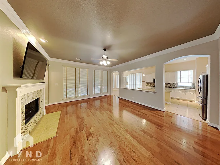 23307 Treemont Park — Photo 3