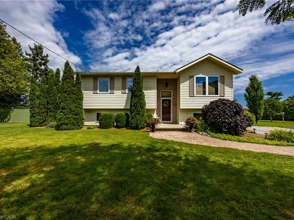 20 Port Ryerse Rd, Norfolk County, ON N3Y 4K2