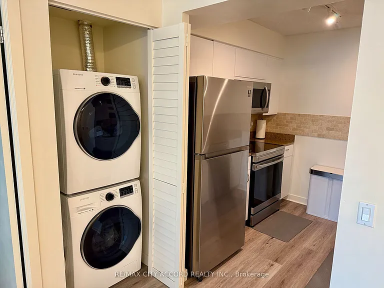 361 Front St W #2102 — Photo 15