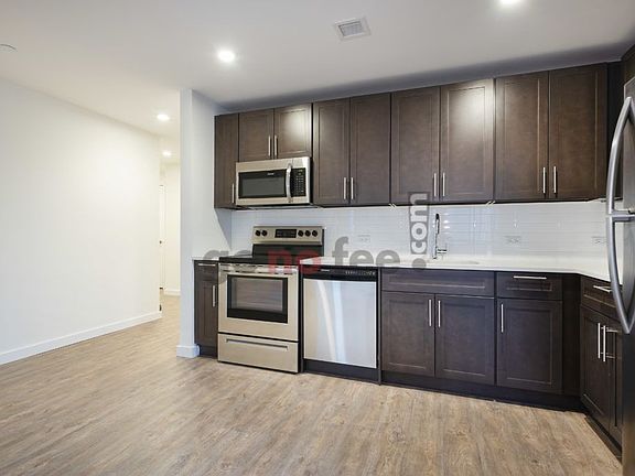 3rd image of 425 W 18th St APT 5J