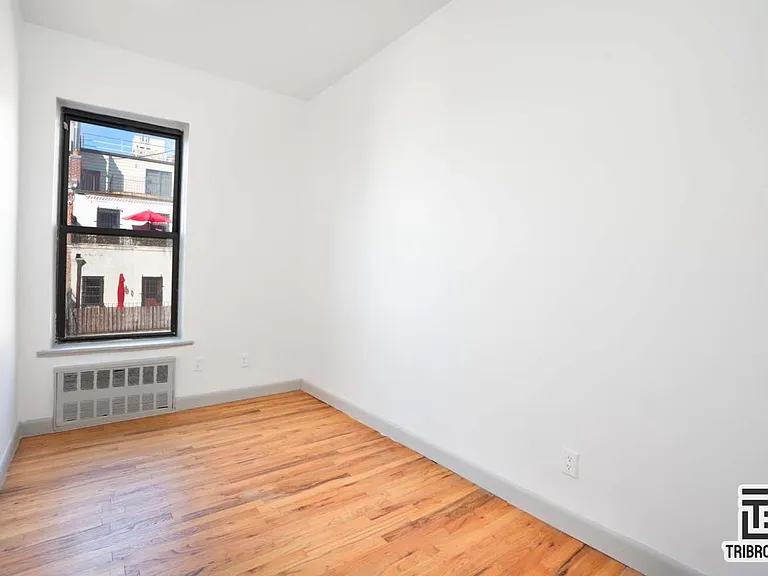 728 Amsterdam Ave #3S — Photo 4