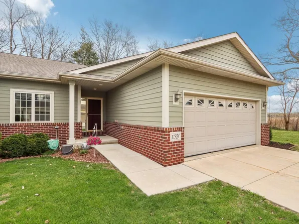 11385 West Rawson AVENUE, Franklin, WI 53132